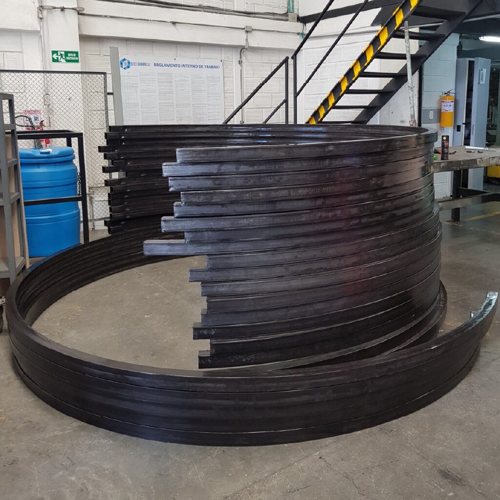 Curvado y Rolado de Tubería y Perfiles Metálicos | Soltec e Ingeniería 2 Curvado perfil metalico en pereira